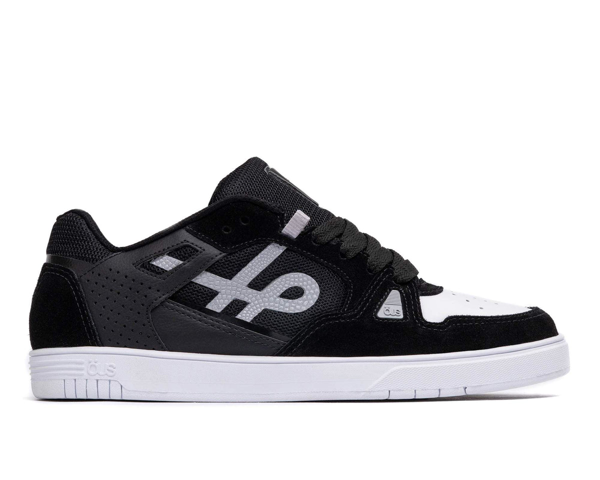 ZAPATILLAS ÖUS 2K — NEGRO / PLATEADO