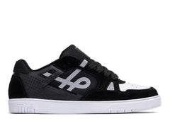 ZAPATILLAS ÖUS 2K — NEGRO / PLATEADO